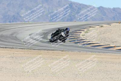 media/Oct-05-2025-CVMA (Sun) [[beeef4f201]]/Race 11-500-400(4)-350 Supersport/